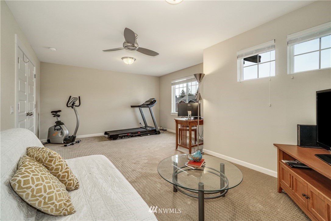 22507 37th Avenue Southeast Bothell, WA 98021 - Photo 14 of 25