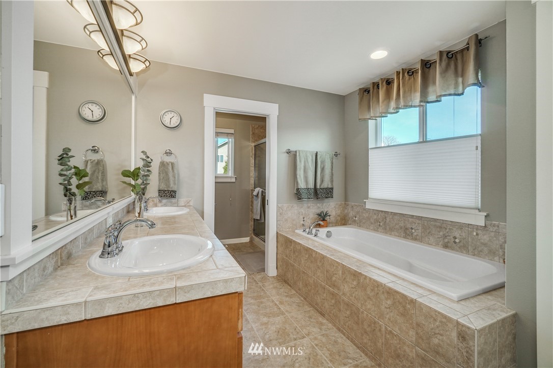 22507 37th Avenue Southeast Bothell, WA 98021 - Photo 17 of 25