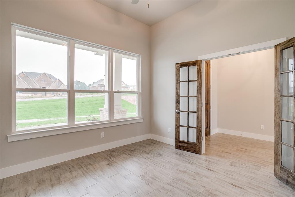 1038 Colt Road Springtown, TX 76082 - Photo 5 of 11