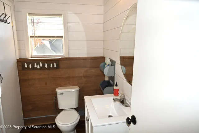 $334,900 | 498 Lowe Lake Road, Union Dale, PA 18470