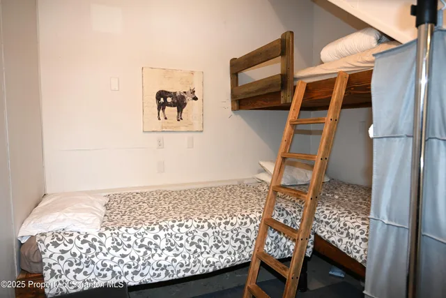 $334,900 | 498 Lowe Lake Road, Union Dale, PA 18470