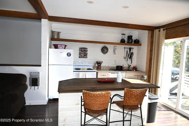 $334,900 | 498 Lowe Lake Road, Union Dale, PA 18470