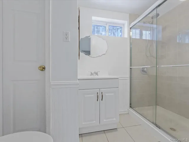 $1,099,000 | 1987 Lakeville Road, New Hyde Park, NY 11040