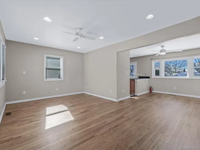 $1,099,000 | 1987 Lakeville Road, New Hyde Park, NY 11040