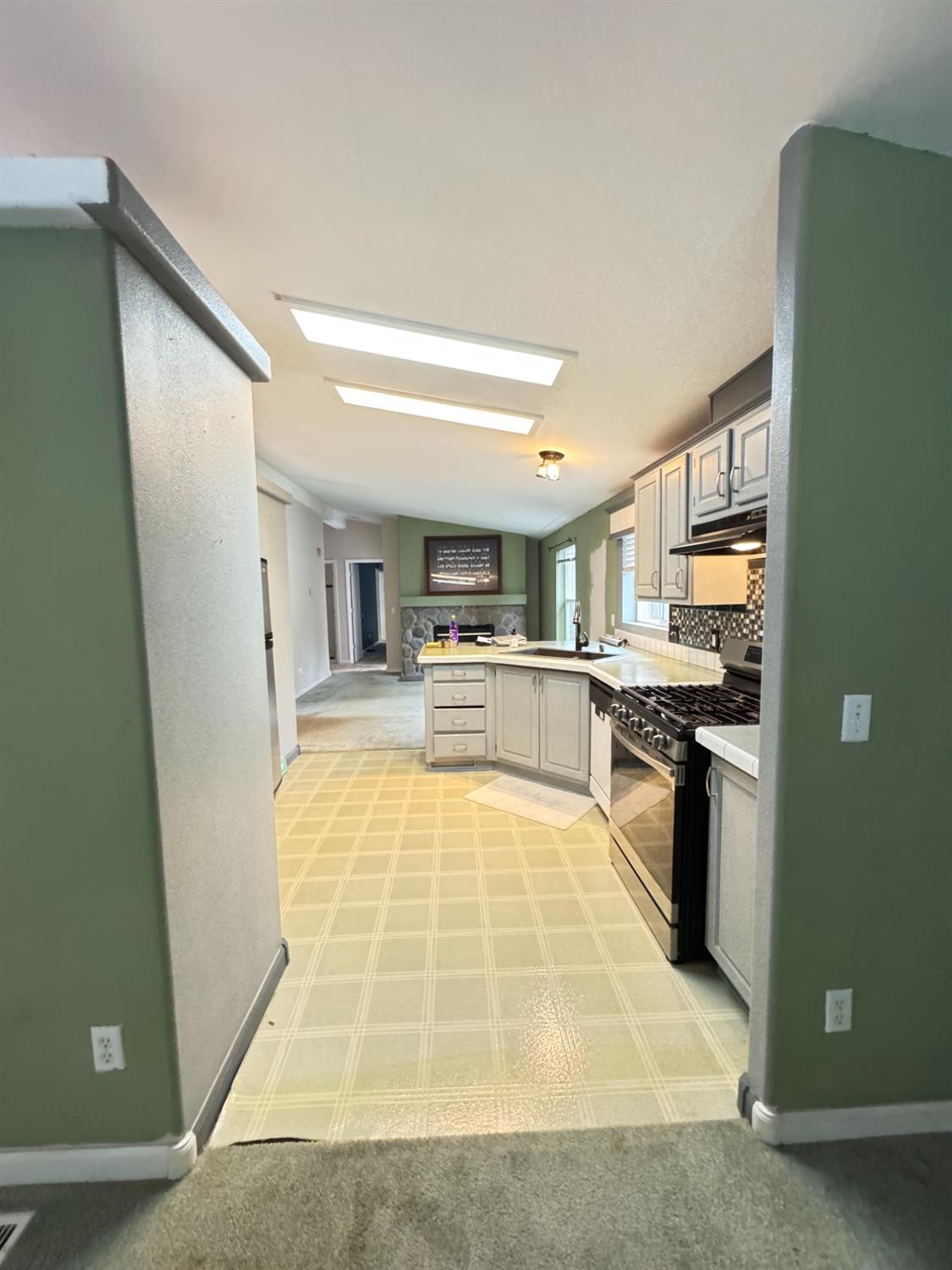 593 West Dundee Court Applegate, CA 95703 - Photo 15 of 42