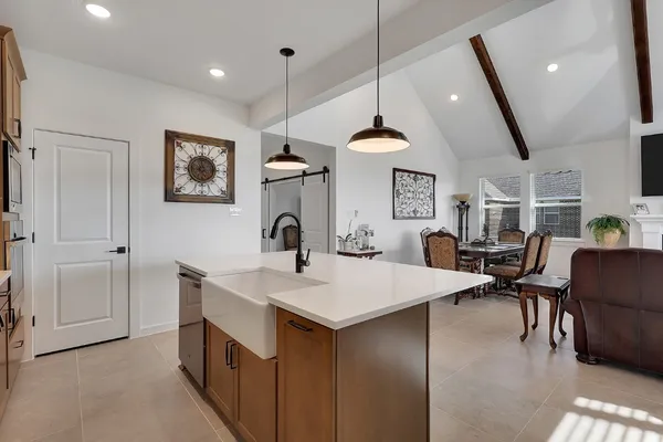 $417,000 | 406 Cane Crossing Lake Drive, Sealy, TX 77474