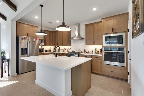 $417,000 | 406 Cane Crossing Lake Drive, Sealy, TX 77474