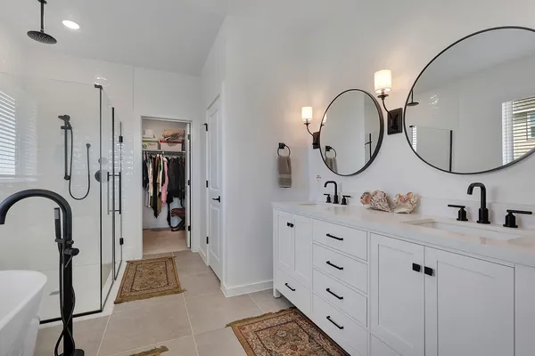 $417,000 | 406 Cane Crossing Lake Drive, Sealy, TX 77474