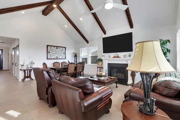 $417,000 | 406 Cane Crossing Lake Drive, Sealy, TX 77474