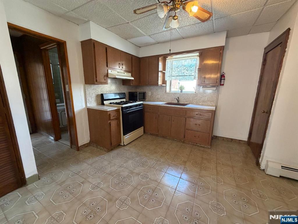 19 John Street Little Ferry, NJ 07643 - Photo 5 of 14