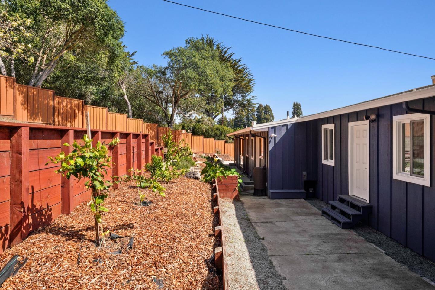 7440 Viewpoint Road Aptos, CA 95003 - Photo 3 of 39 a view of a backyard of the house