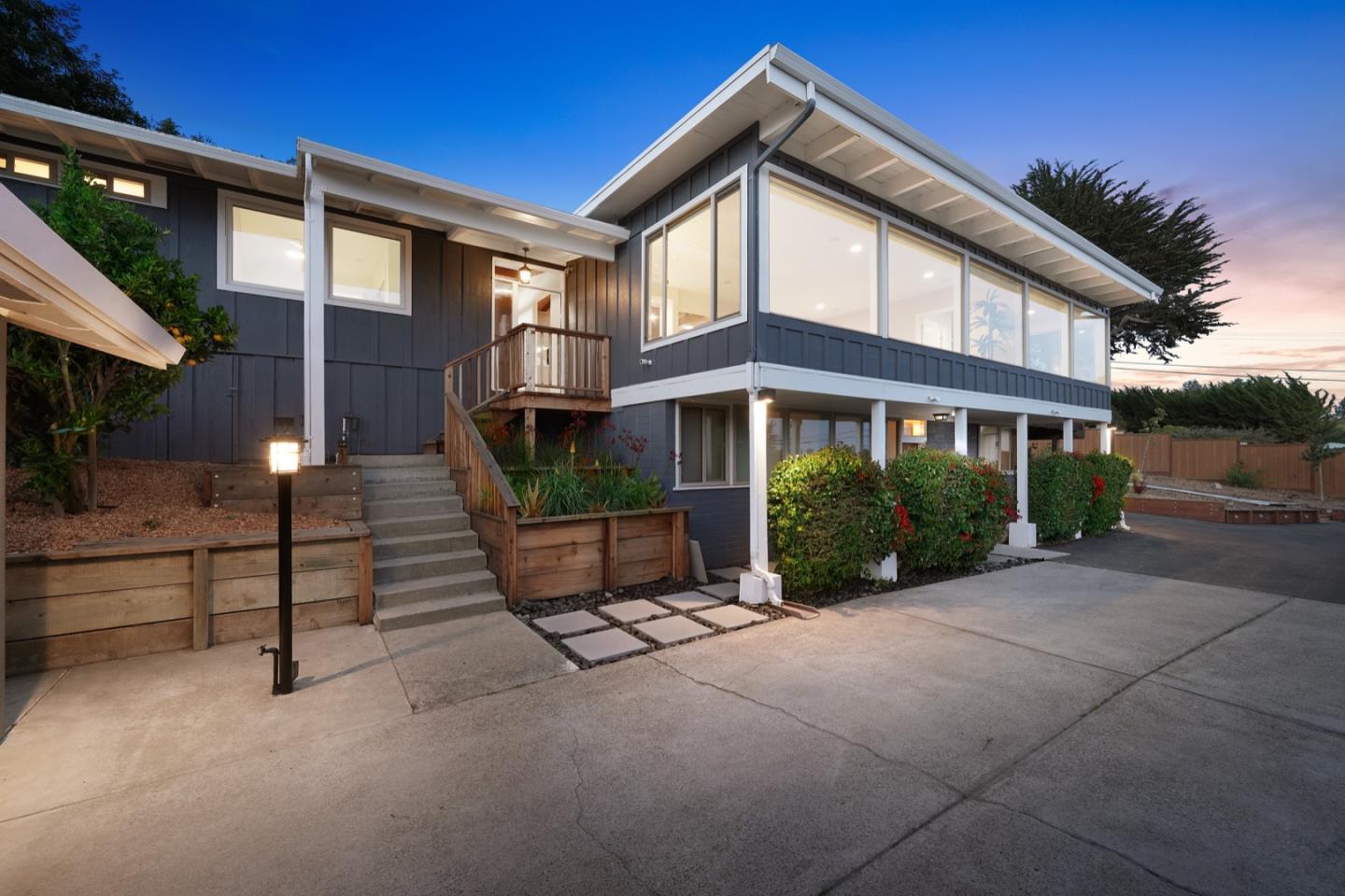 7440 Viewpoint Road Aptos, CA 95003 - Photo 38 of 39 a front view of a house with garden