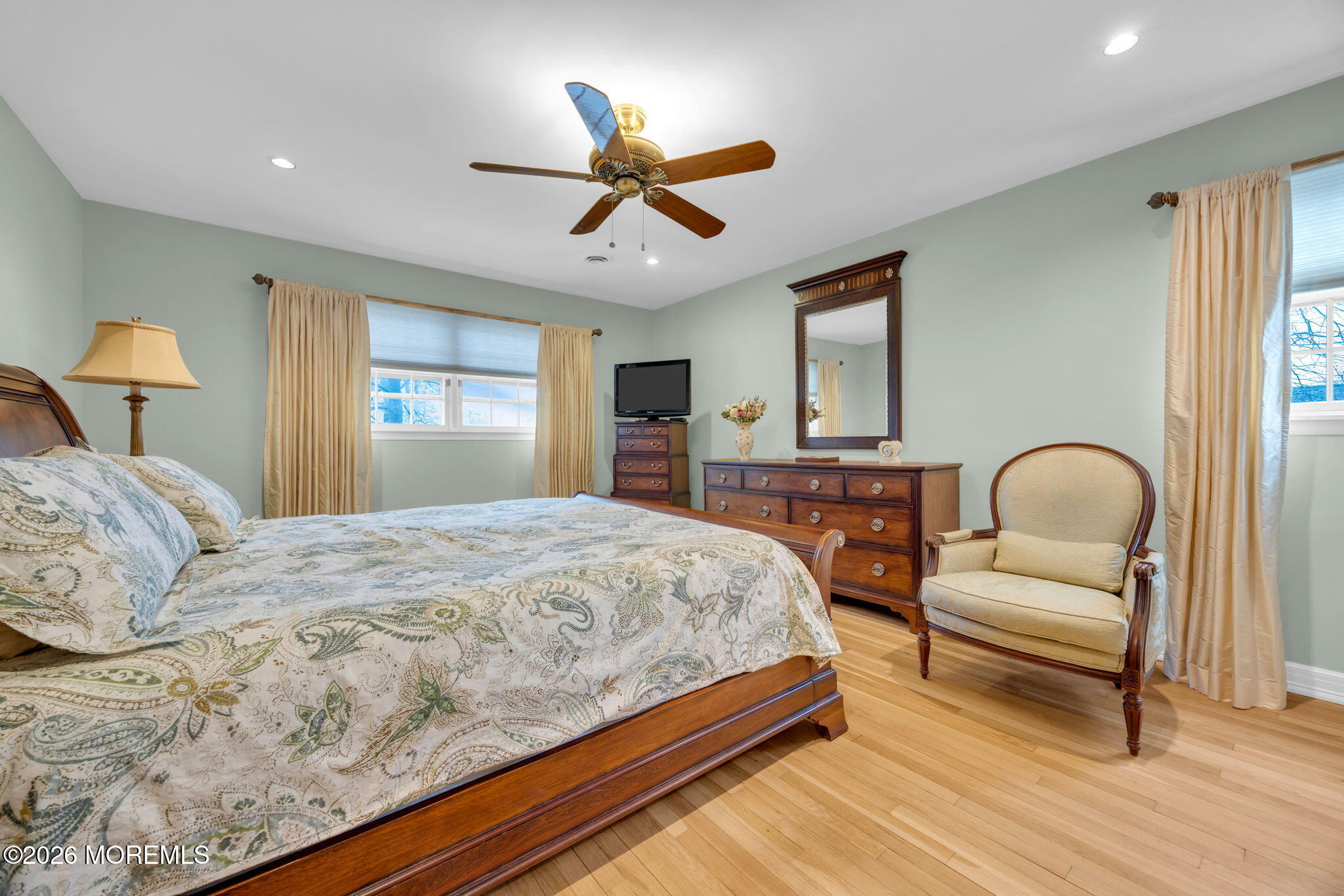 155 Meadow Road Clark, NJ 07066 - Photo 36 of 48 41-web-or-mls-2M1A0585