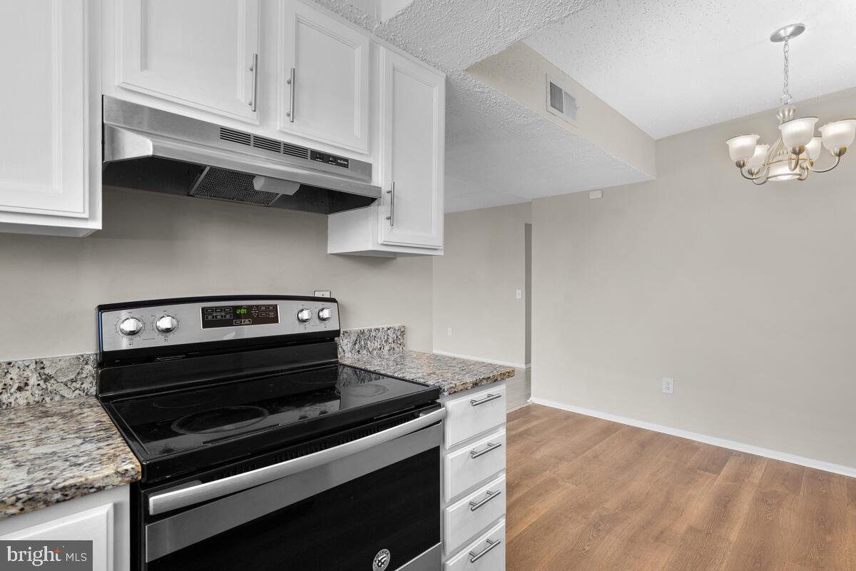 106 Fort Evans Road Southeast, Unit A Leesburg, VA 20175 - Photo 15 of 29 Kitchen, Main Level