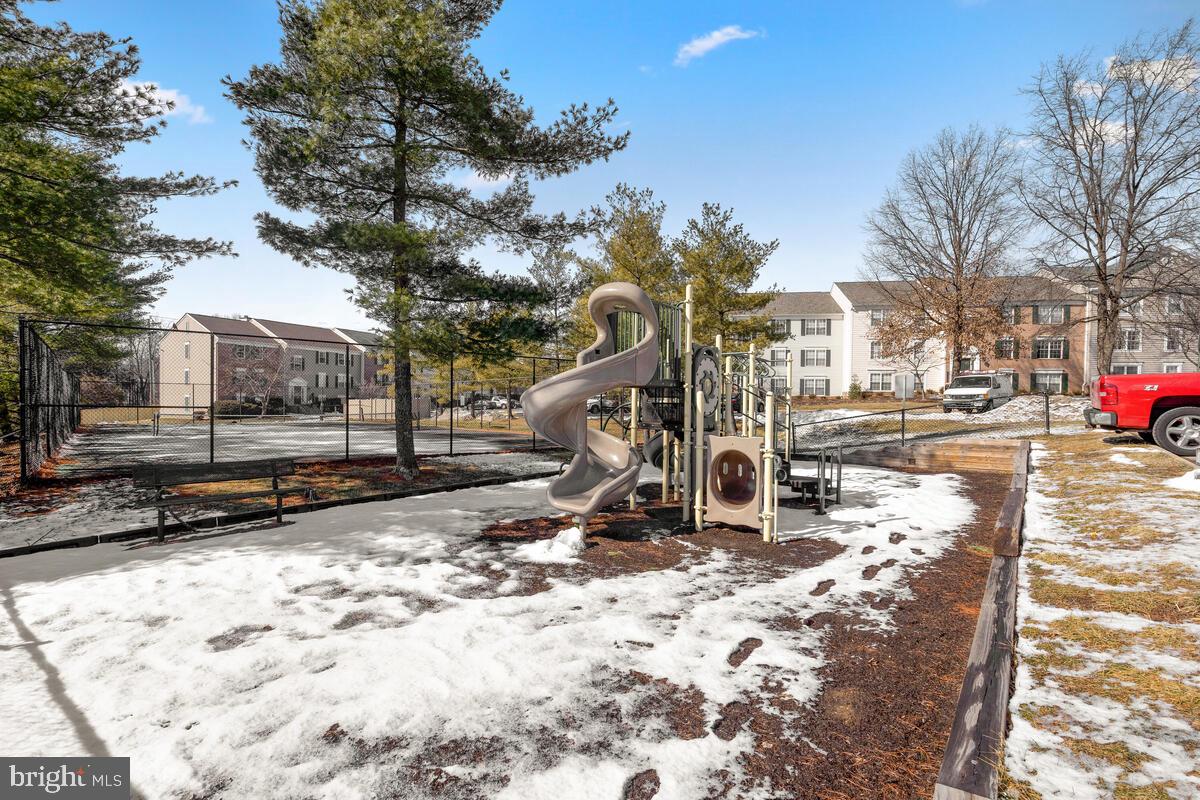 106 Fort Evans Road Southeast, Unit A Leesburg, VA 20175 - Photo 28 of 29 Community Tot Lot