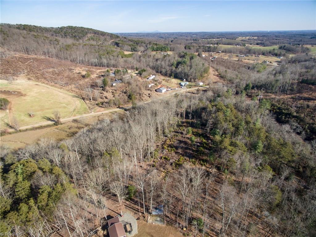 1 Grassy Fork Road Elkin, NC 28621 - Photo 4 of 11 Gallery Image 4