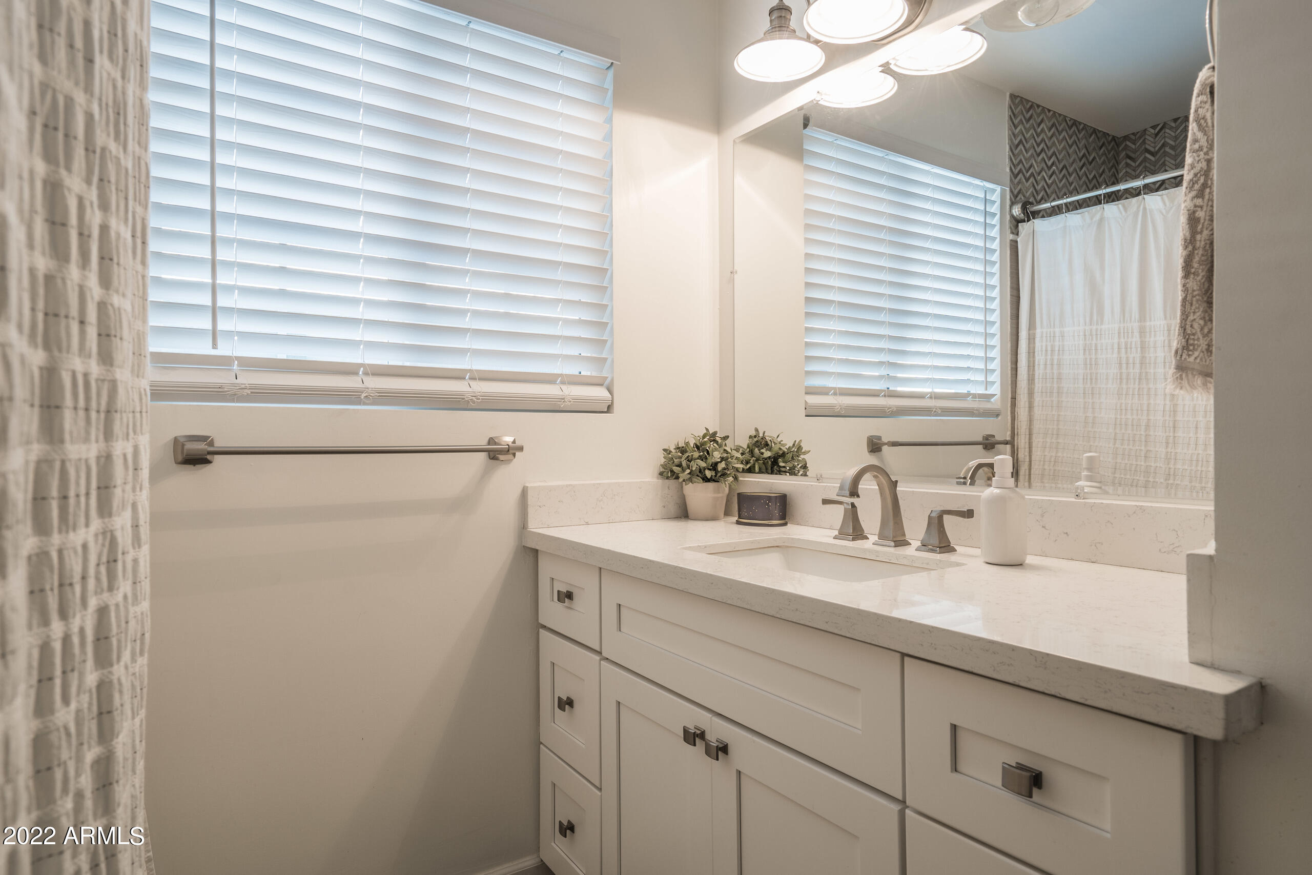 3419 North 31st Street Phoenix, AZ 85016 - Photo 12 of 23 31st St-15