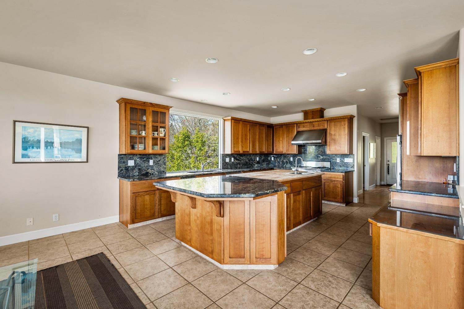 16305 Duggans Road Grass Valley, CA 95949 - Photo 11 of 41