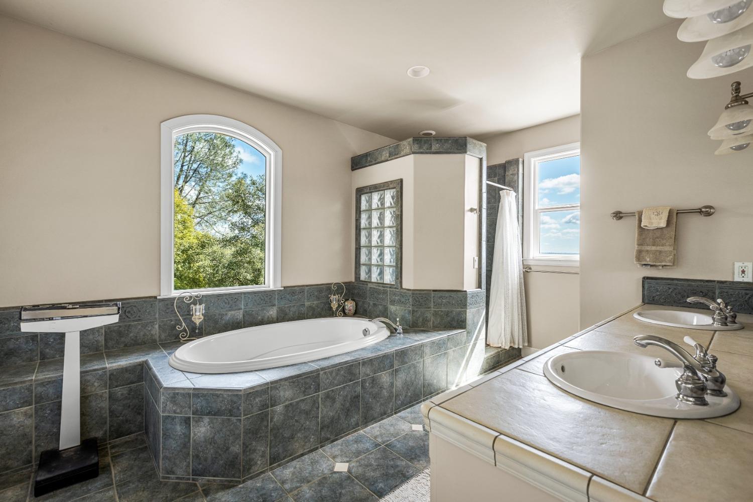 16305 Duggans Road Grass Valley, CA 95949 - Photo 20 of 41
