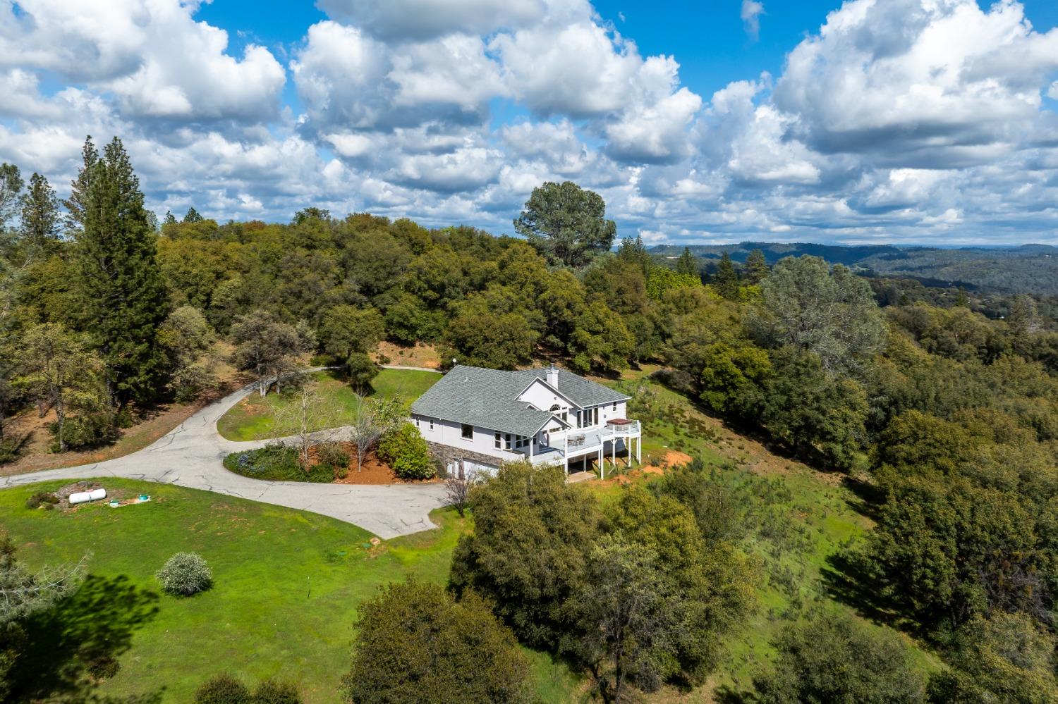 16305 Duggans Road Grass Valley, CA 95949 - Photo 35 of 41