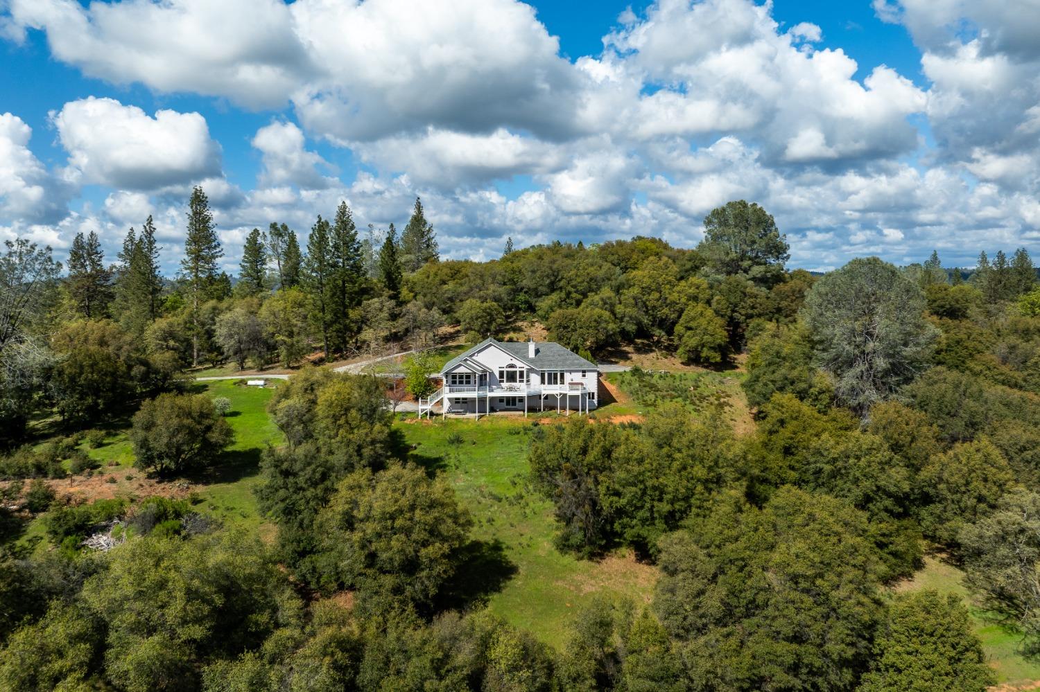 16305 Duggans Road Grass Valley, CA 95949 - Photo 37 of 41