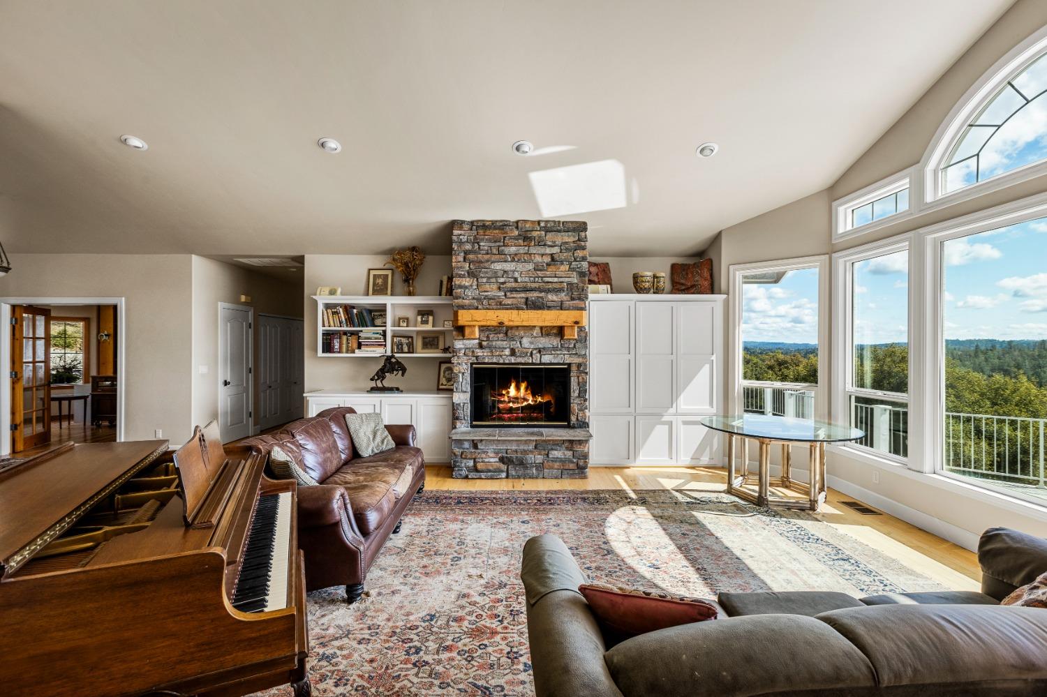 16305 Duggans Road Grass Valley, CA 95949 - Photo 7 of 41