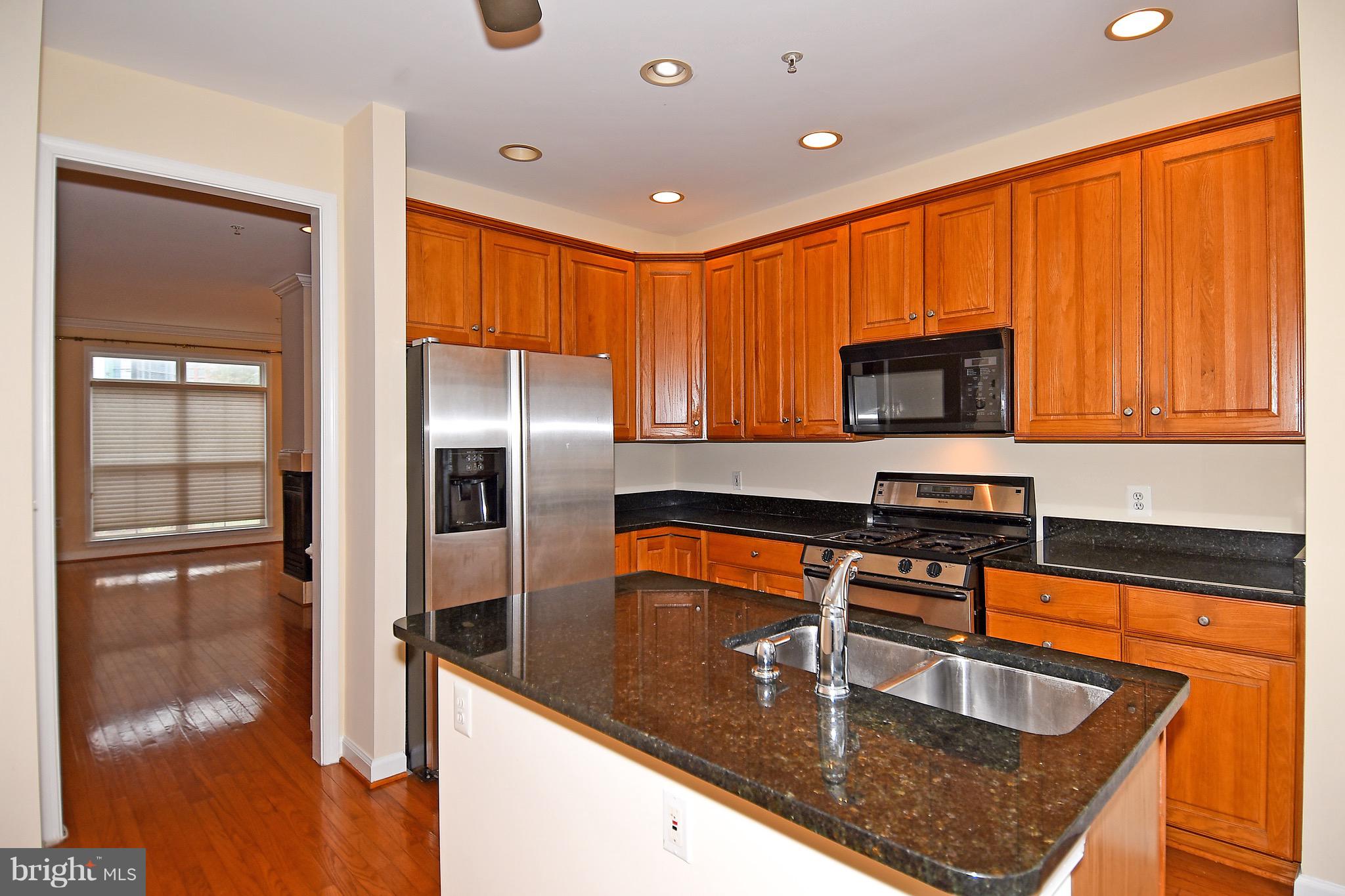 809 G Street Southwest Washington, DC 20024 - Photo 18 of 57 Kitchen