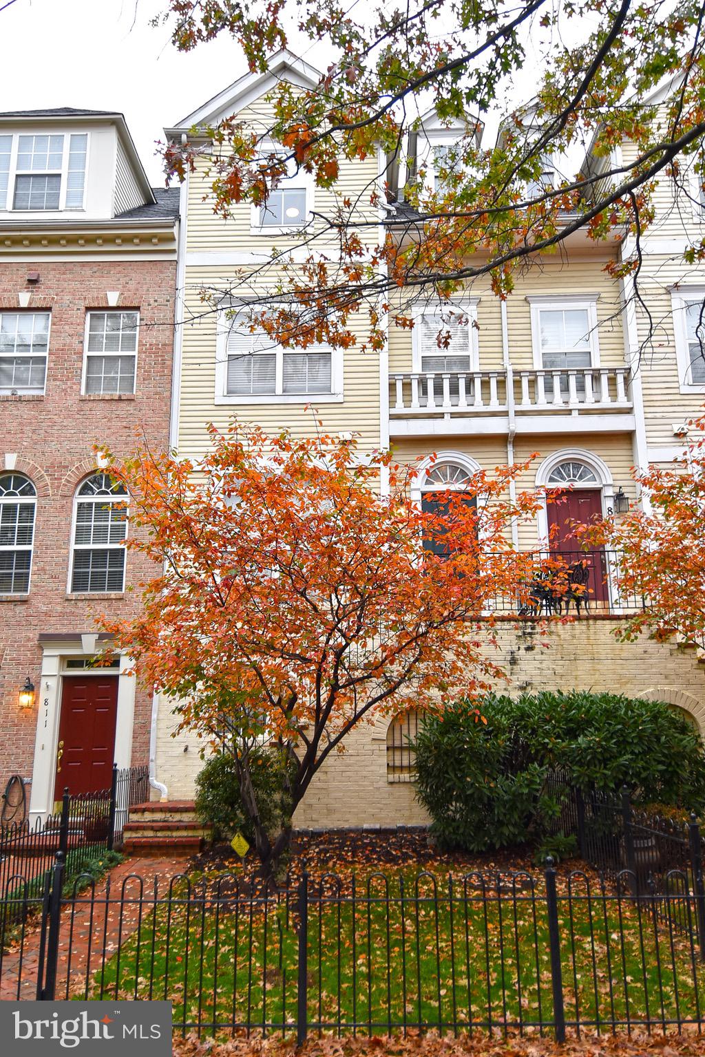 809 G Street Southwest Washington, DC 20024 - Photo 4 of 57 Exterior