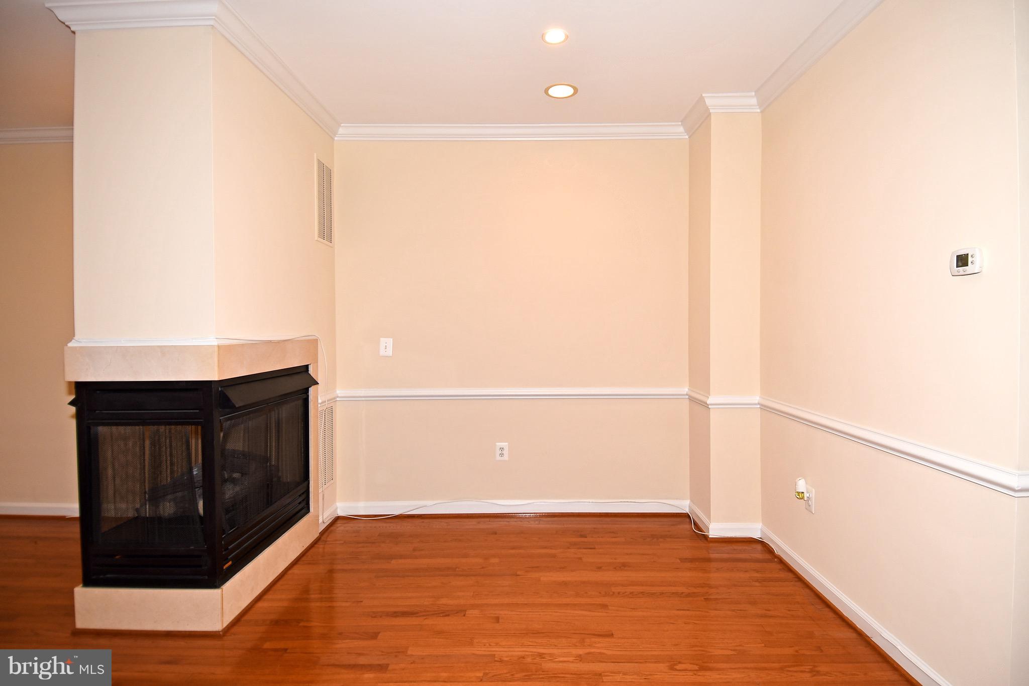 809 G Street Southwest Washington, DC 20024 - Photo 8 of 57 Dining Room