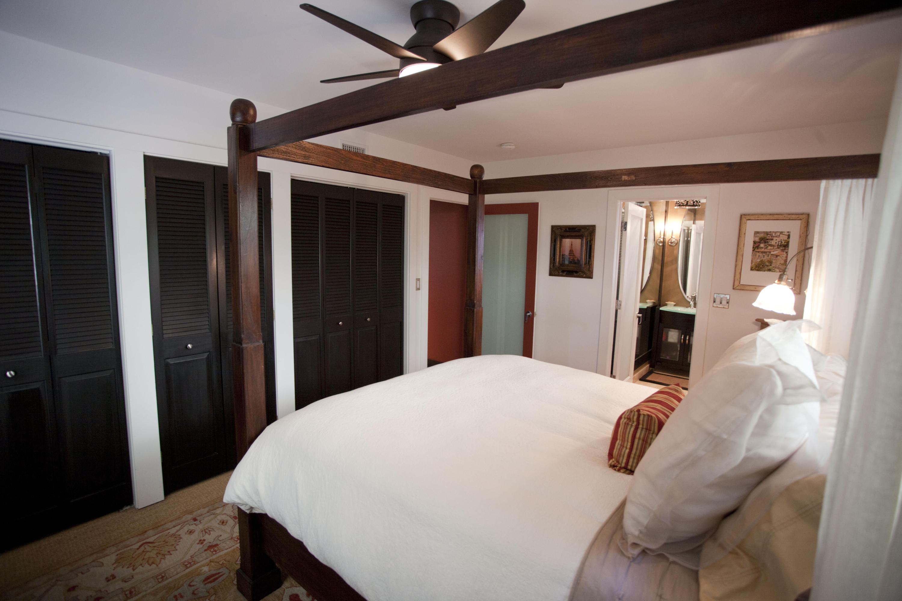 907 Cheltenham Road Santa Barbara, CA 93105 - Photo 9 of 31 a bed room with a bed and mirror