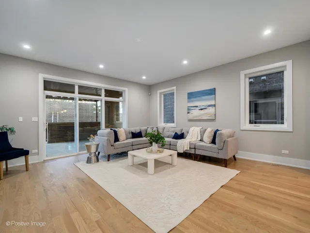 $2,899,900 | 1029 North Winchester Avenue, Chicago, IL 60622