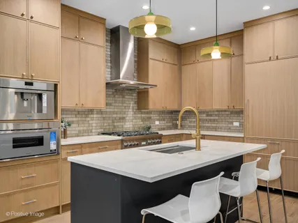 $2,899,900 | 1029 North Winchester Avenue, Chicago, IL 60622