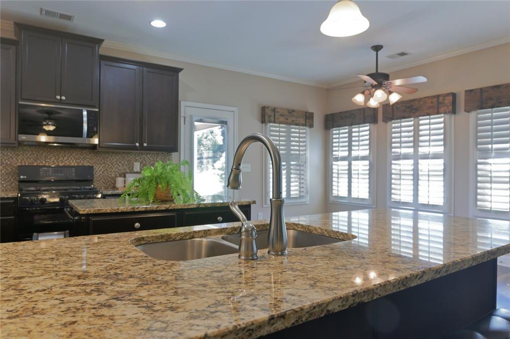 103 Hawthorne Ridge Circle Dallas, GA 30132 - Photo 10 of 45