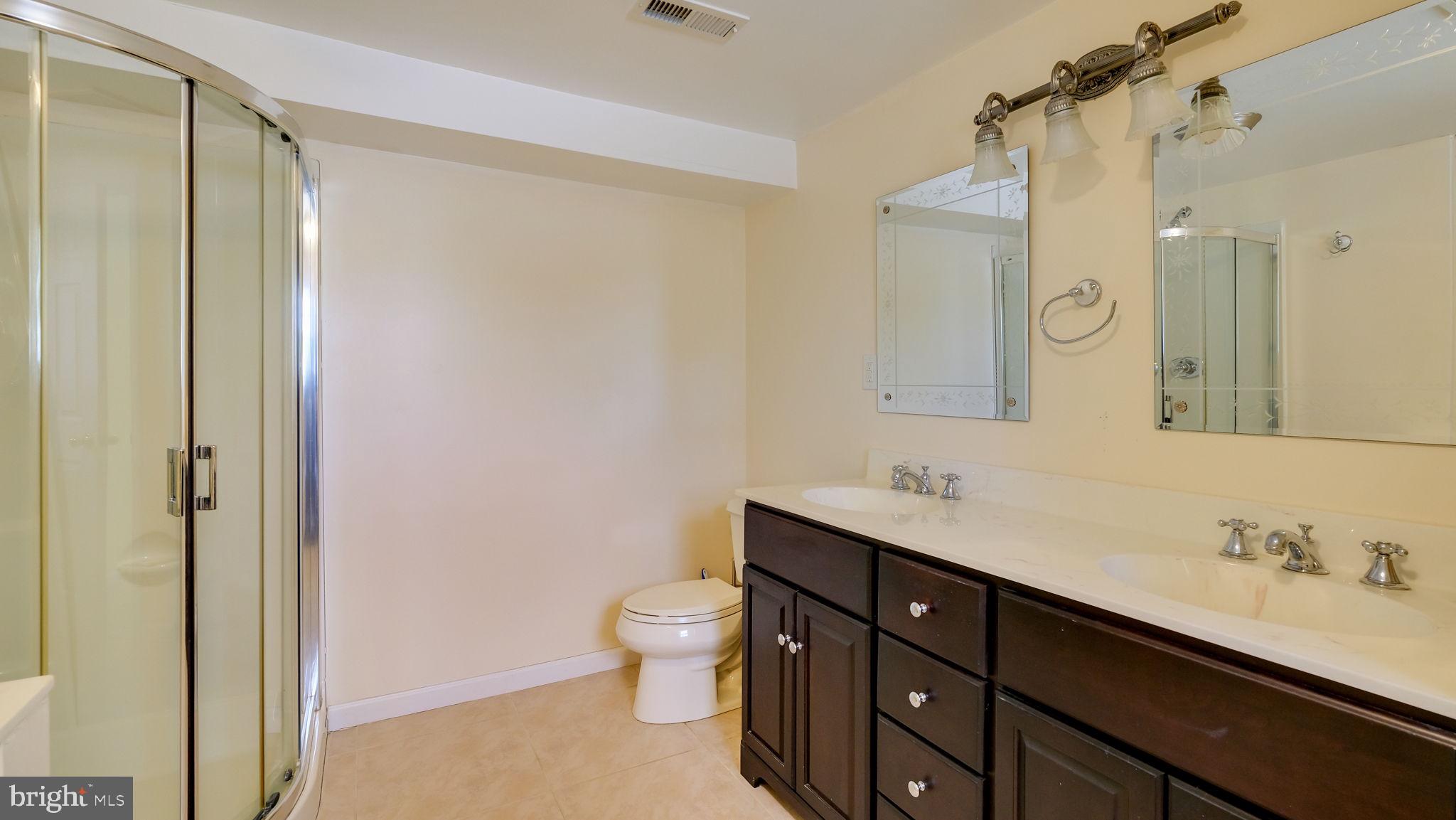 1734 Fitzwatertown Road Willow Grove, PA 19090 - Photo 31 of 41