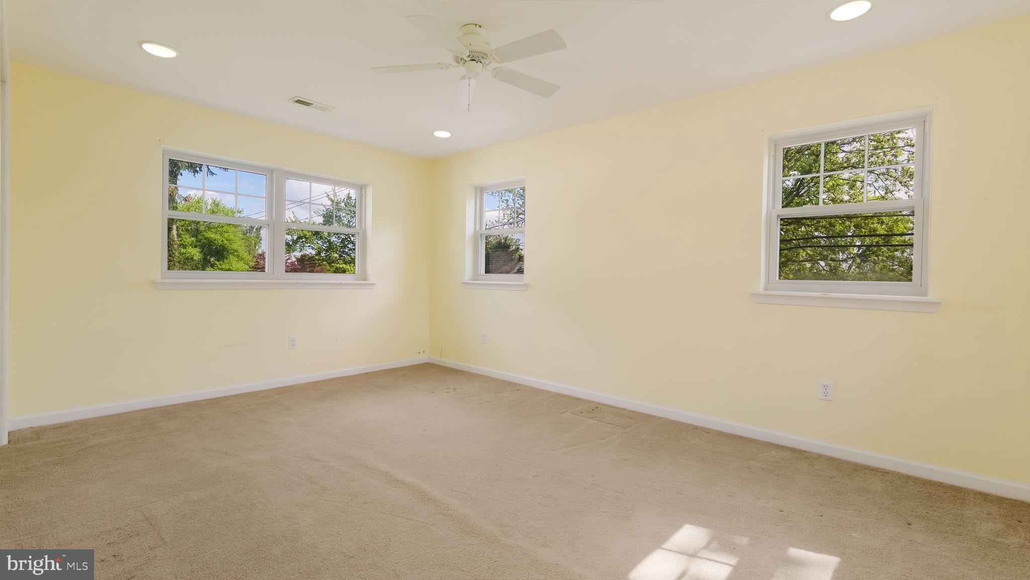 1734 Fitzwatertown Road Willow Grove, PA 19090 - Photo 33 of 41