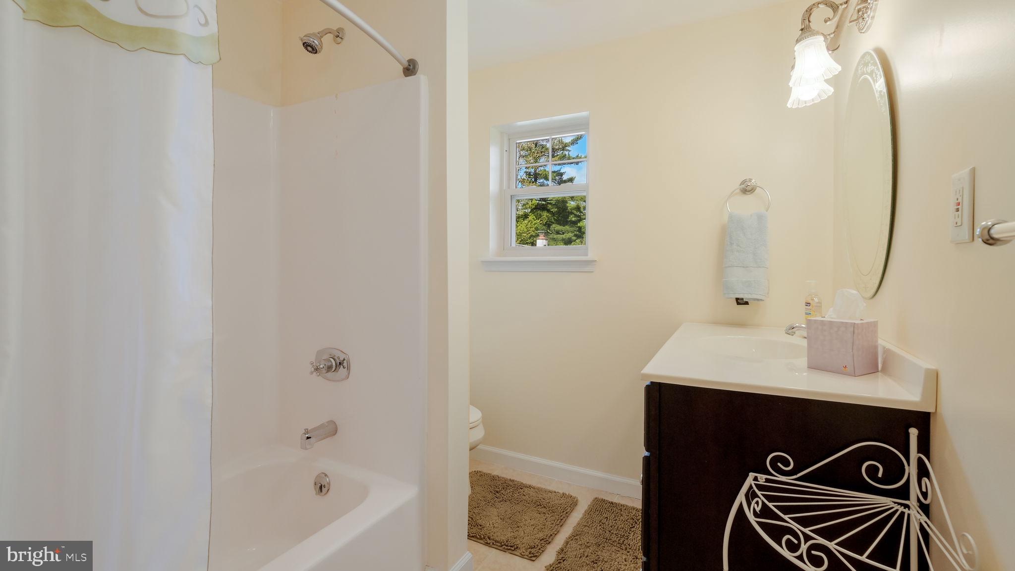 1734 Fitzwatertown Road Willow Grove, PA 19090 - Photo 35 of 41