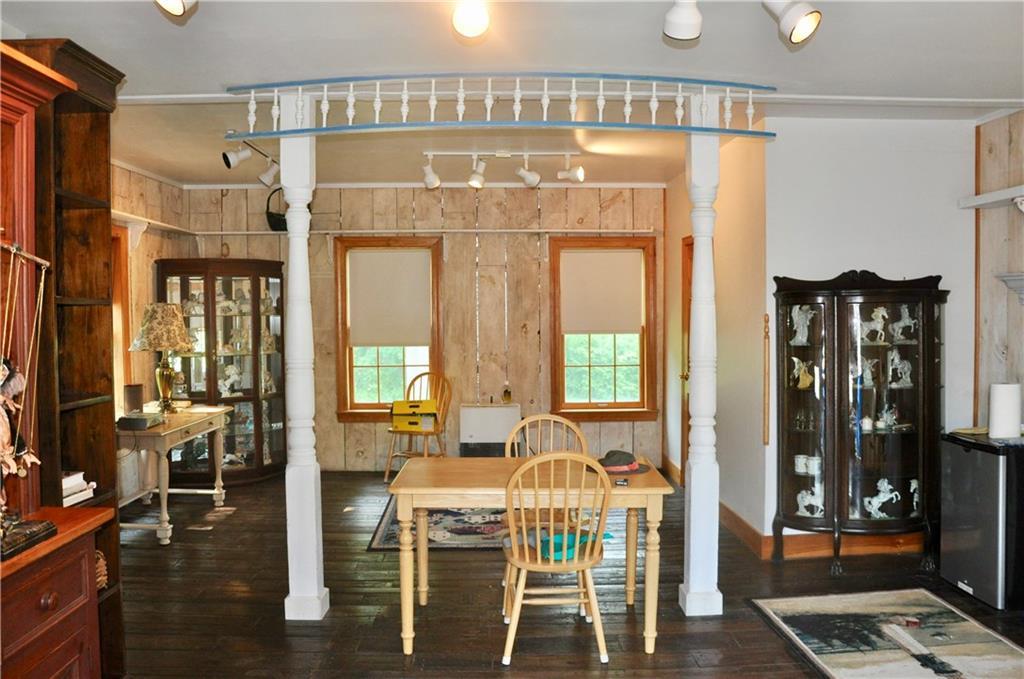 2580 Bristol Road New Harbor, ME 04554 - Photo 5 of 9 Great room or retail space.