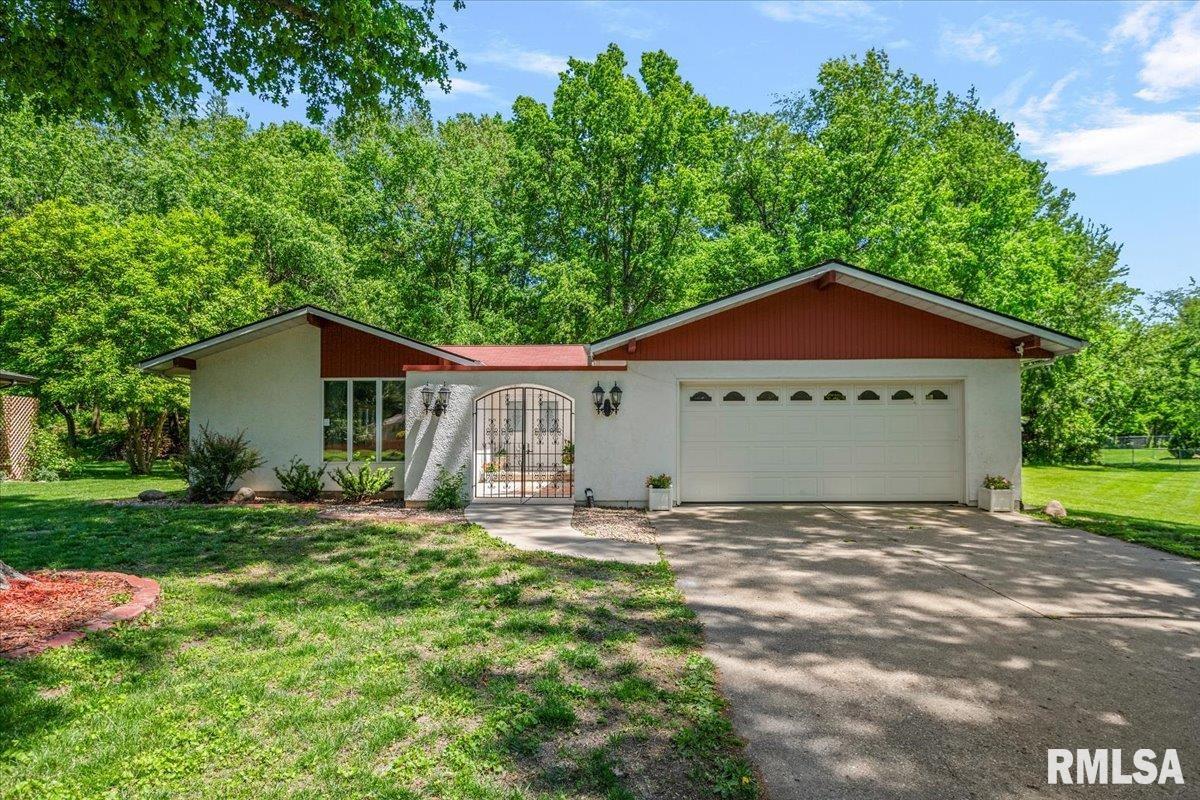 61 Sarah Avenue Springfield, IL 62703 - Photo 1 of 48 Gallery Image 1