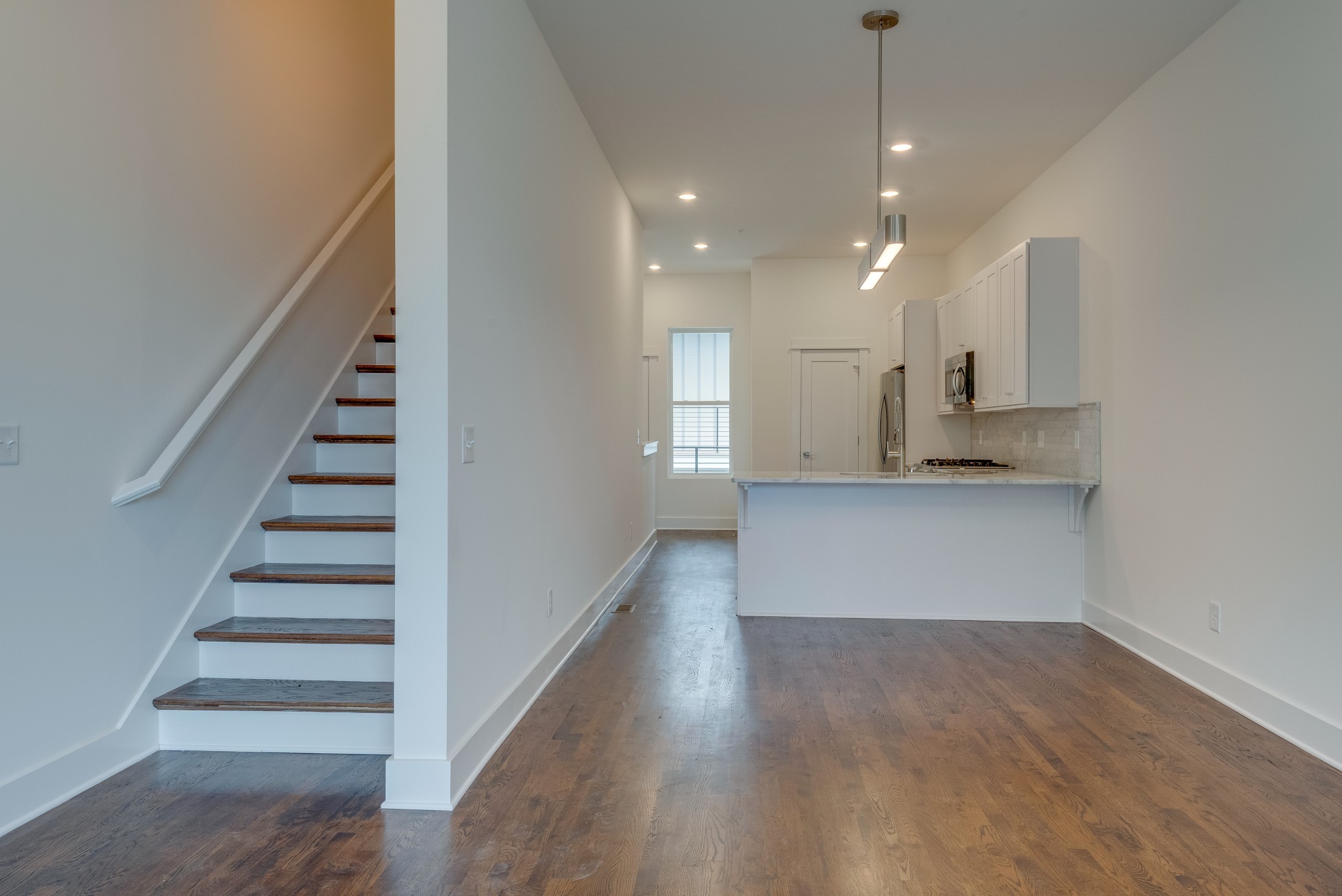 2001 Convent Place, Unit 16 Nashville, TN 37212 - Photo 6 of 24 a view of kitchen with sink and refrigerator
