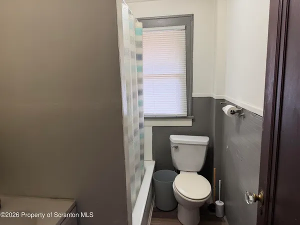 $925 | 536 Alder Street, Unit 2, Scranton, PA 18505