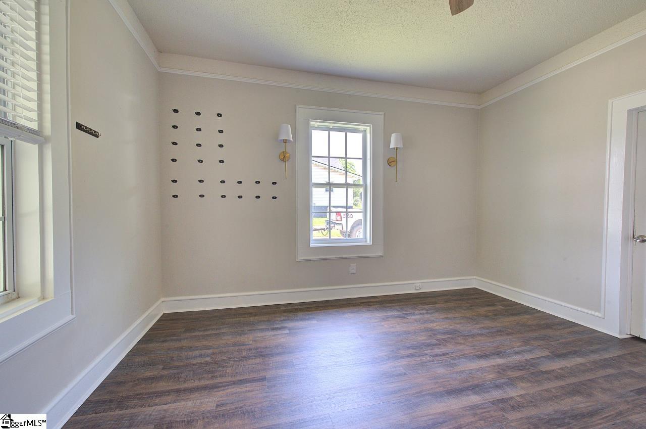 19 Clemson Street Liberty, SC 29657 - Photo 11 of 44