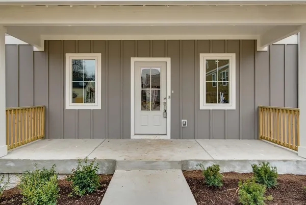 $2,800 | 942 B Strouse Avenue, Unit B, Nashville, TN 37206