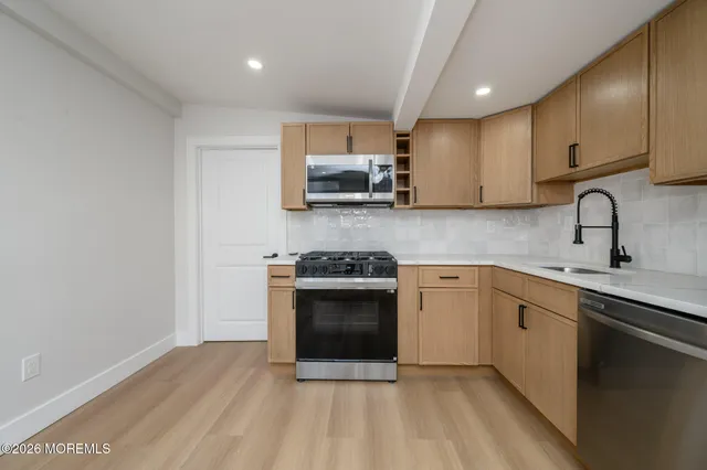 $2,900 | 8 Orchard Street, Matawan, NJ 07747