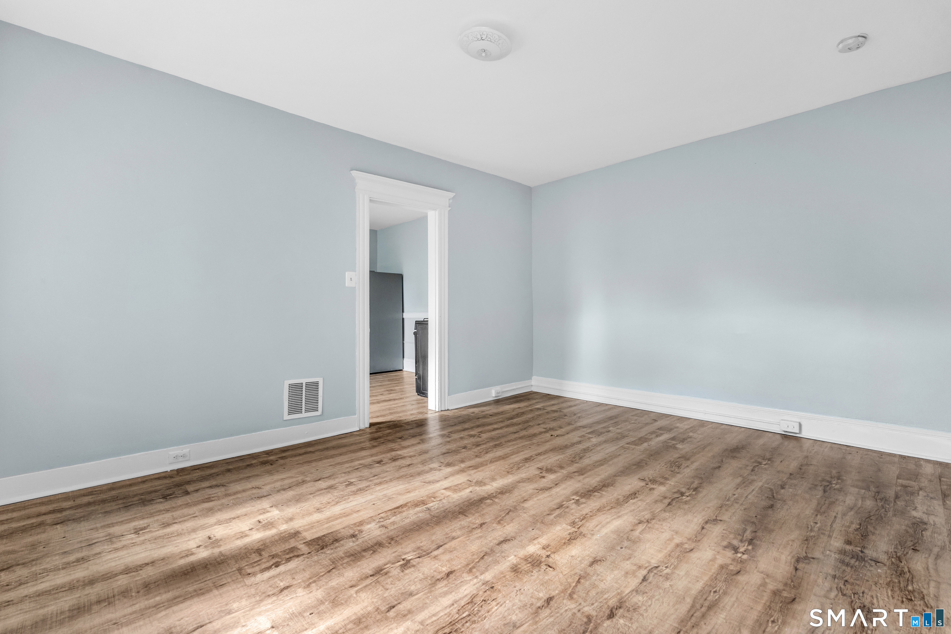 350 Spring Street Bridgeport, CT 06608 - Photo 5 of 20 Gallery Image 5
