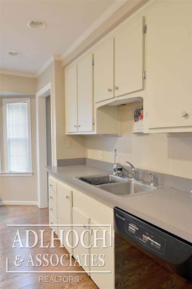 379 Ridgemont Road Grosse Pointe Farms, MI 48236 - Photo 6 of 16