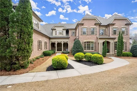 $1,400,000 | 13142 Overlook Pass, Roswell, GA 30075