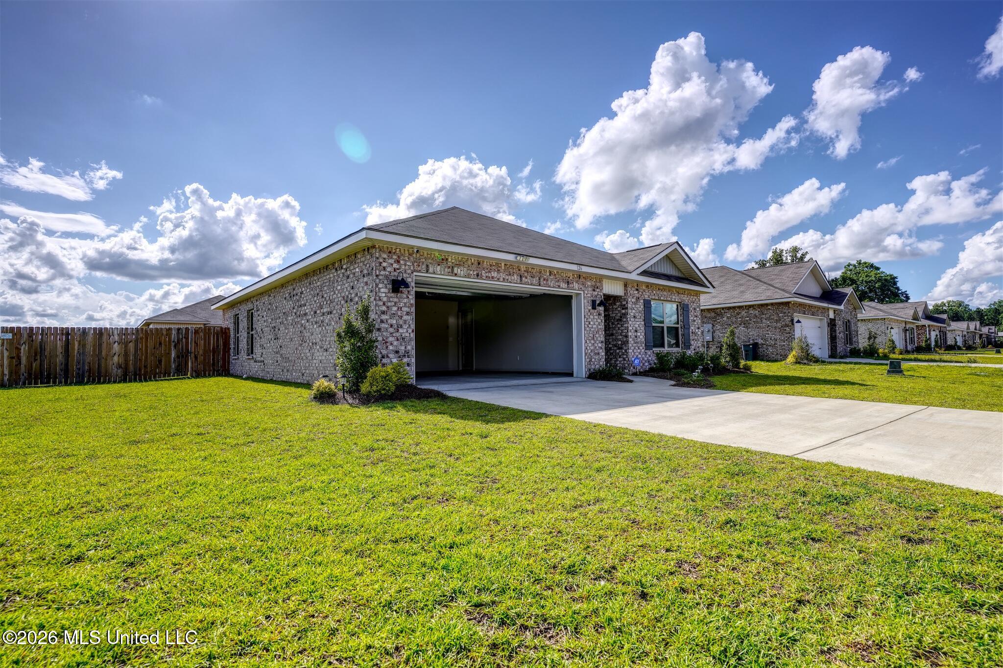 126 Cedar Ridge Boulevard Pearl, MS 39208 - Photo 3 of 20 Image 02