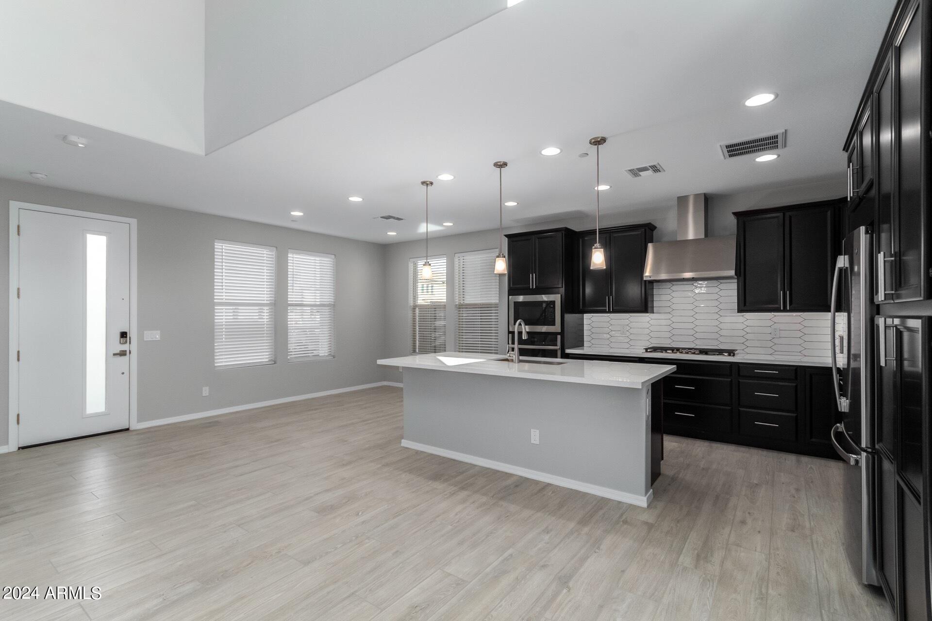 1835 South Follett Way Gilbert, AZ 85295 - Photo 9 of 25