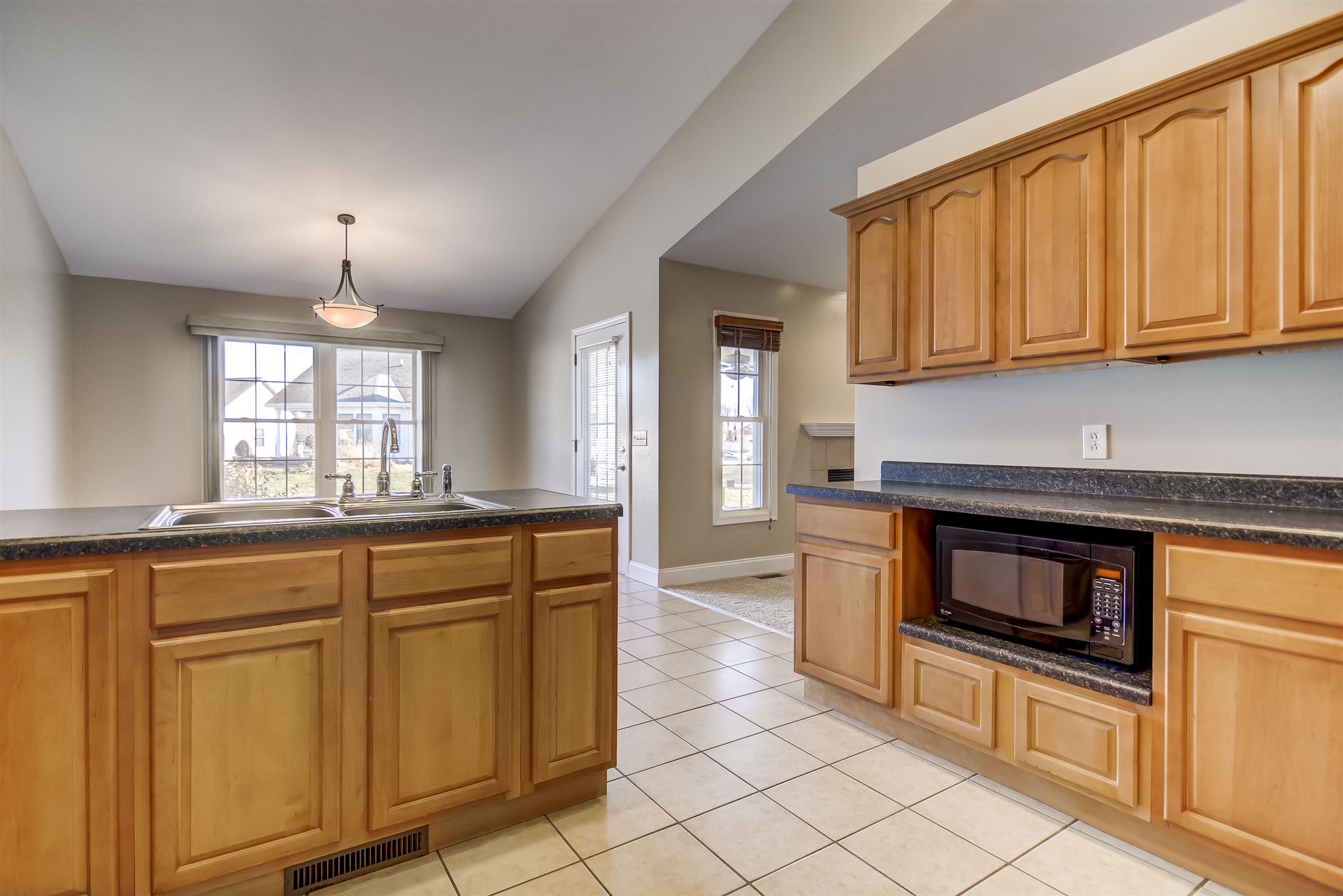 508 Bristol Court Rochester, IL 62563 - Photo 16 of 37