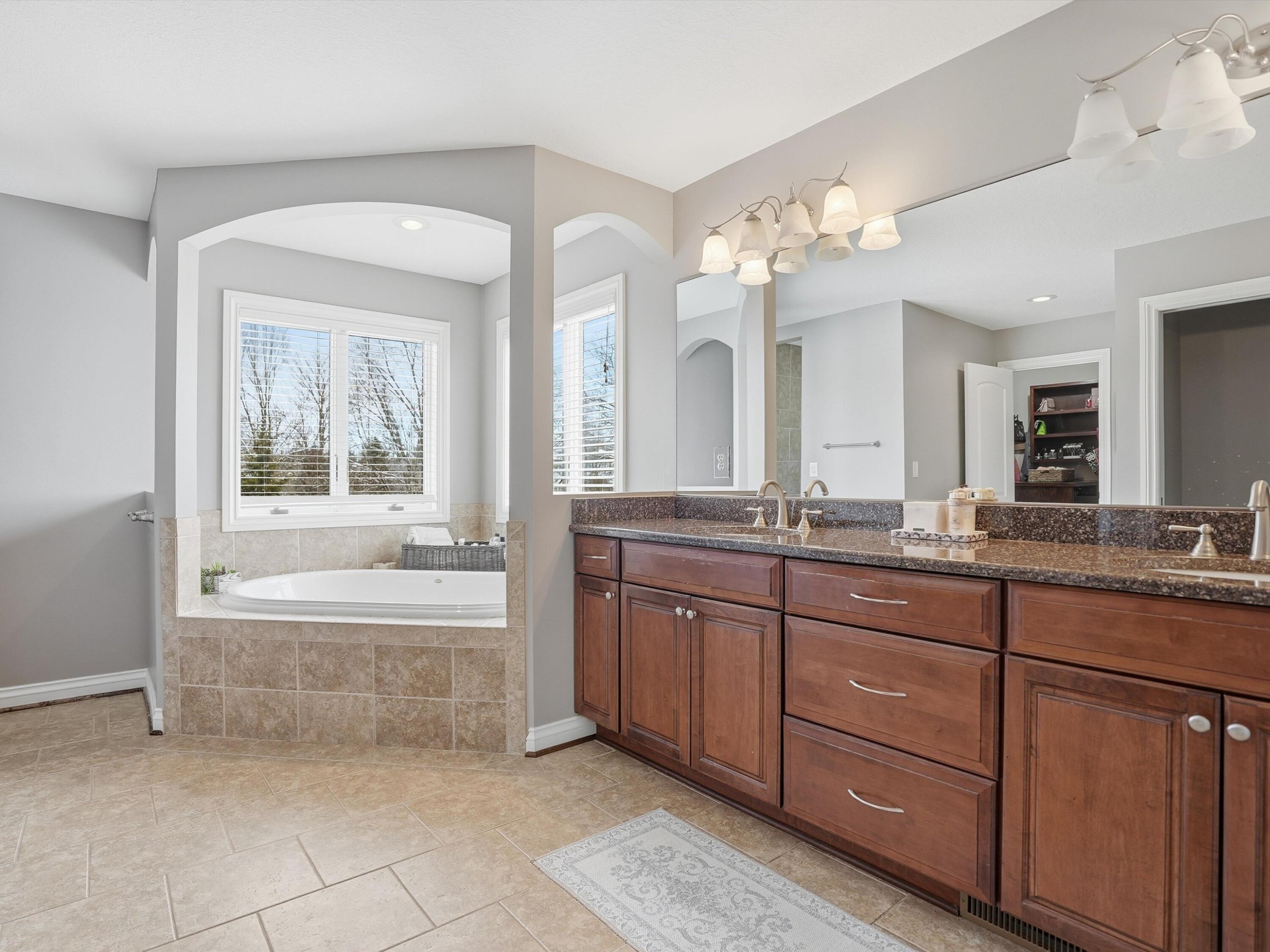 2530 Rauch Road Temperance, MI 48182 - Photo 39 of 62 61-DSC02144